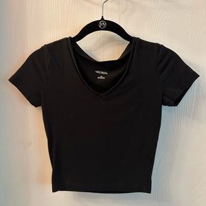 Black v-neck crop top